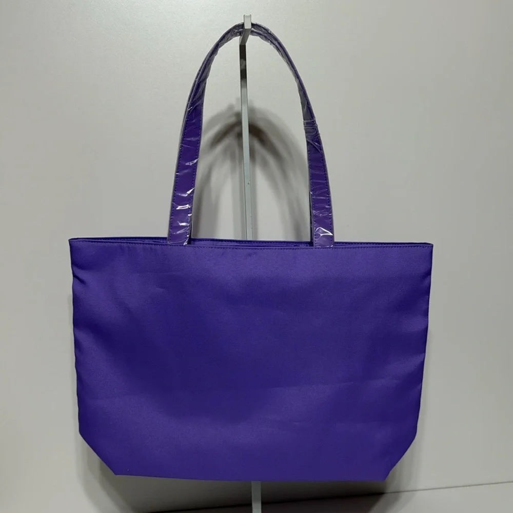 Clinique x Drawbertson Purple Tote with Lip Design